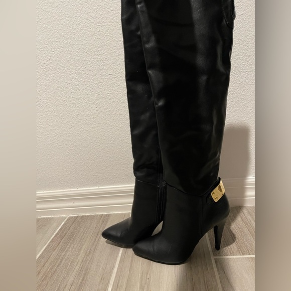 FERGIE BLACK RICH OVER THE KNEE BOOTS SHOES SZ 6 - Picture 3 of 8